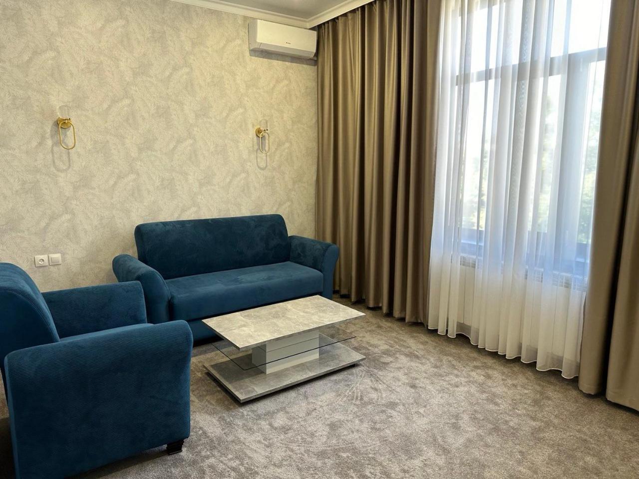 Grand Way Hotel Taraz Eksteriør bilde